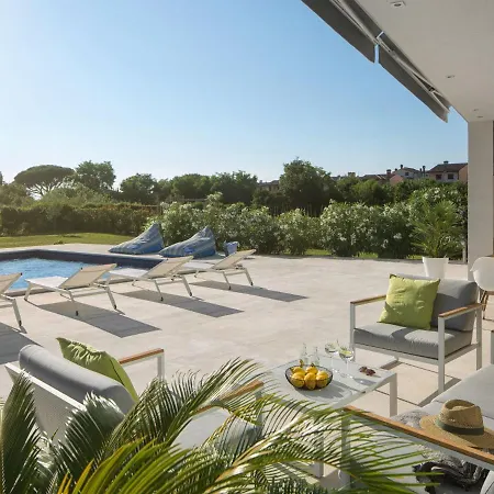 Mariva Villa